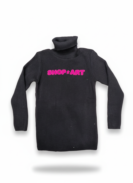 Maxi Pull SHOP★ART Baby – Maglia in Filato Nero con Logo Ricamato Rosa Fluo